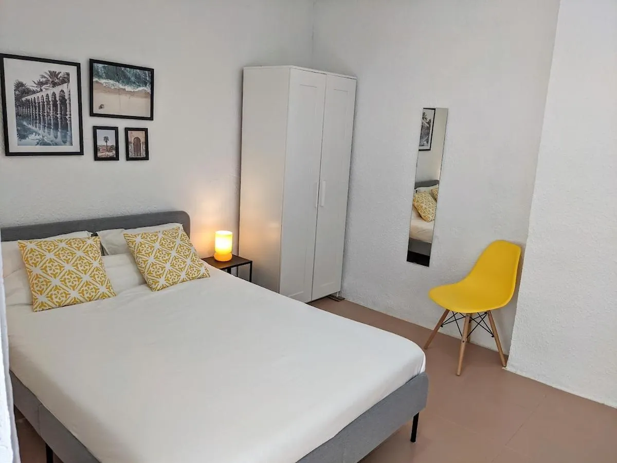 Central Townhouse With Amazing Rooftop Terrace Malaga